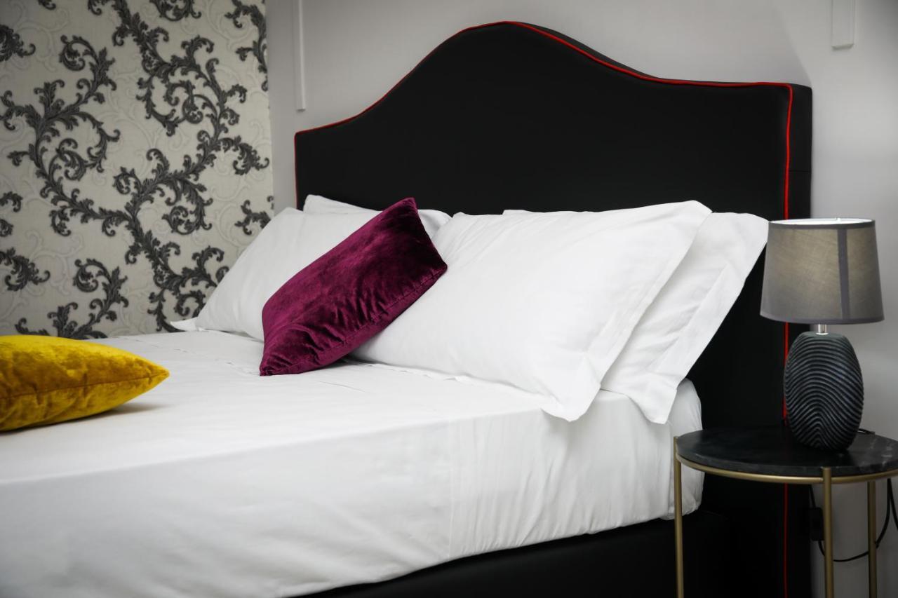 סלרנו Principessa Isabella Luxury Rooms מראה חיצוני תמונה